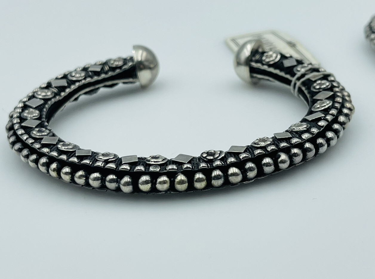 Henri Bendel Rare Pair Heavy Solid Sterling Silver Tribal Cuff Bracelets 158g