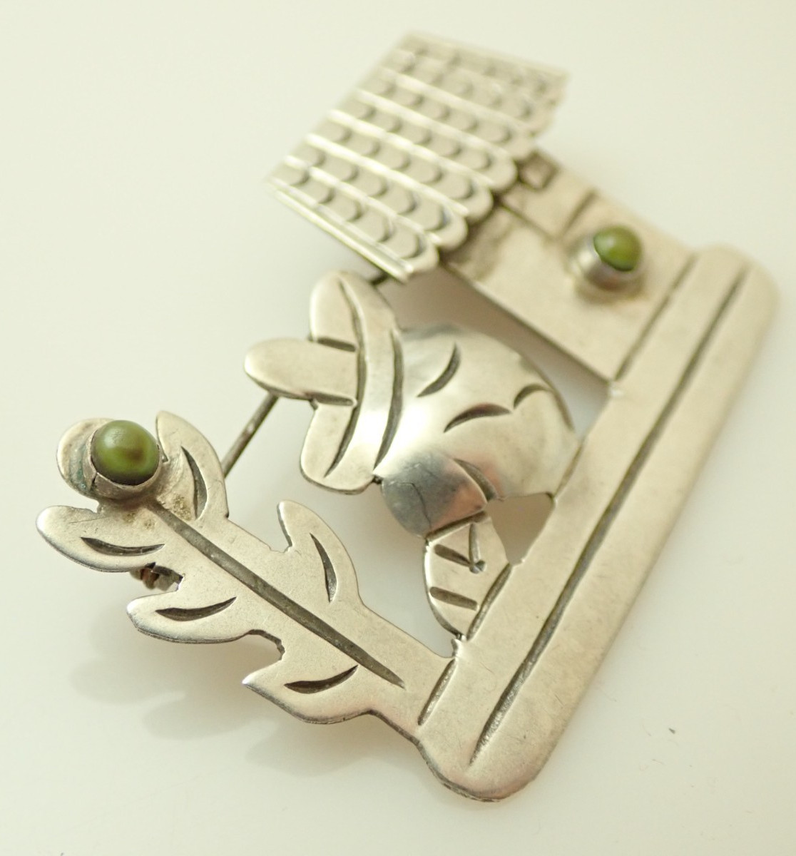 Vintage Mexico Silver Signed Green Turquoise Siesta Sombrero Man Brooch Pin