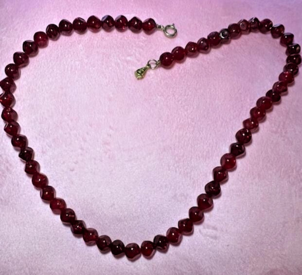 Vibrant Vintage Lester Joy Red Crackle Glass Necklace Art Glass 22 inches long