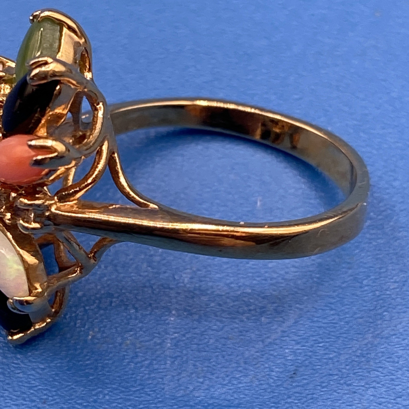 vintage RING sz 8 cluster natural stones opal coral onyx jade tigers eye GP