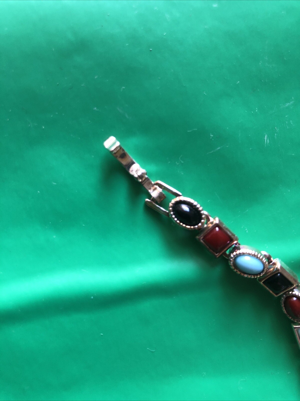 Bracelet jewelry Silver multicolor stones turquoise black red green 7”