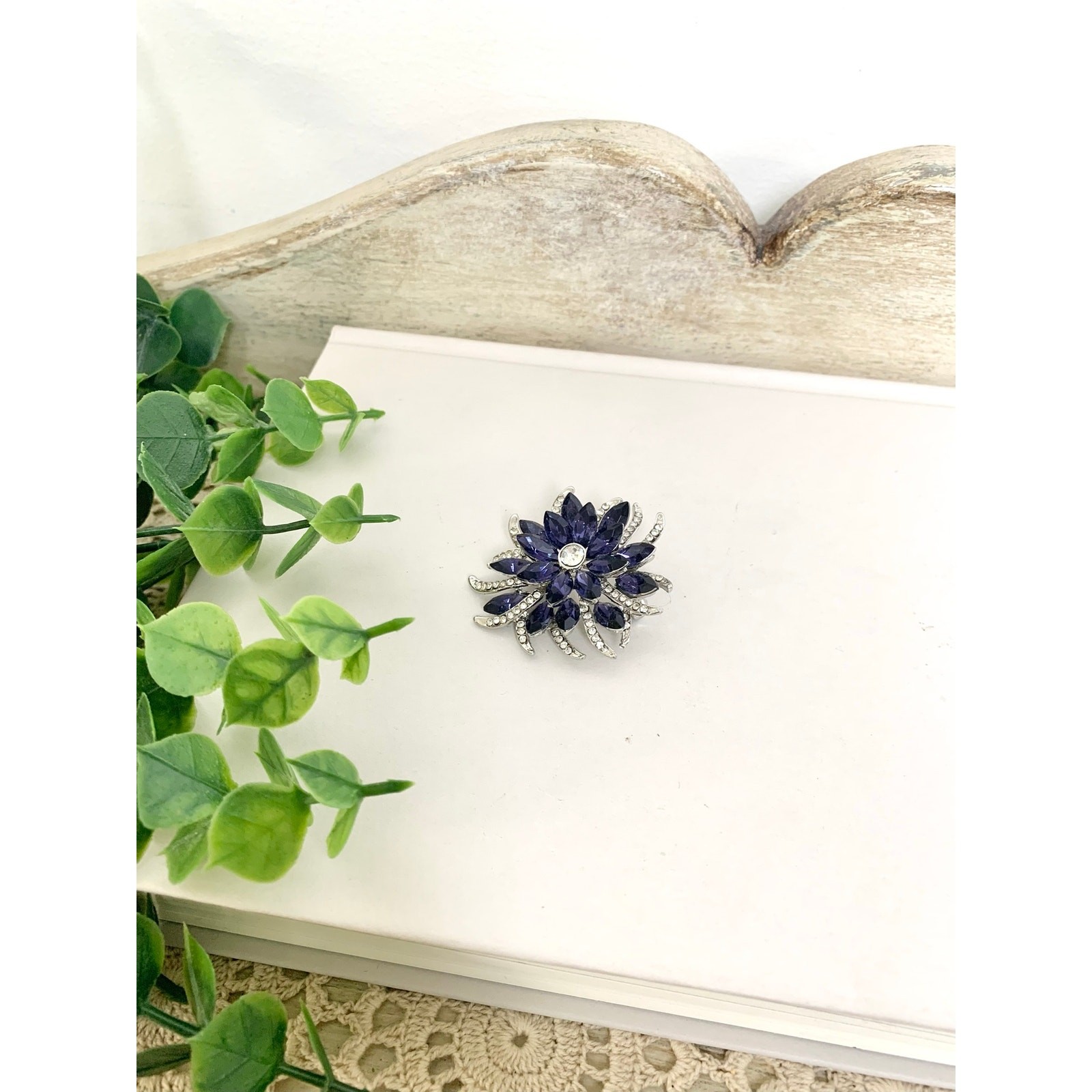 Vintage Blue Violet Rhinestone Flower Brooch Silver Statement Pin Mid Century