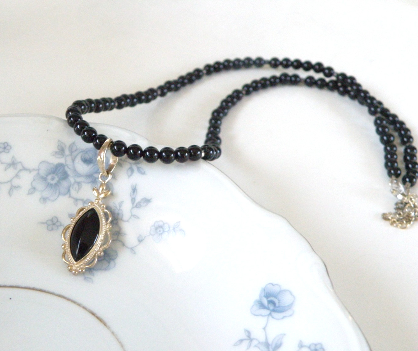 Vintage Sterling Silver 925 Black Onyx Station Bead Necklace