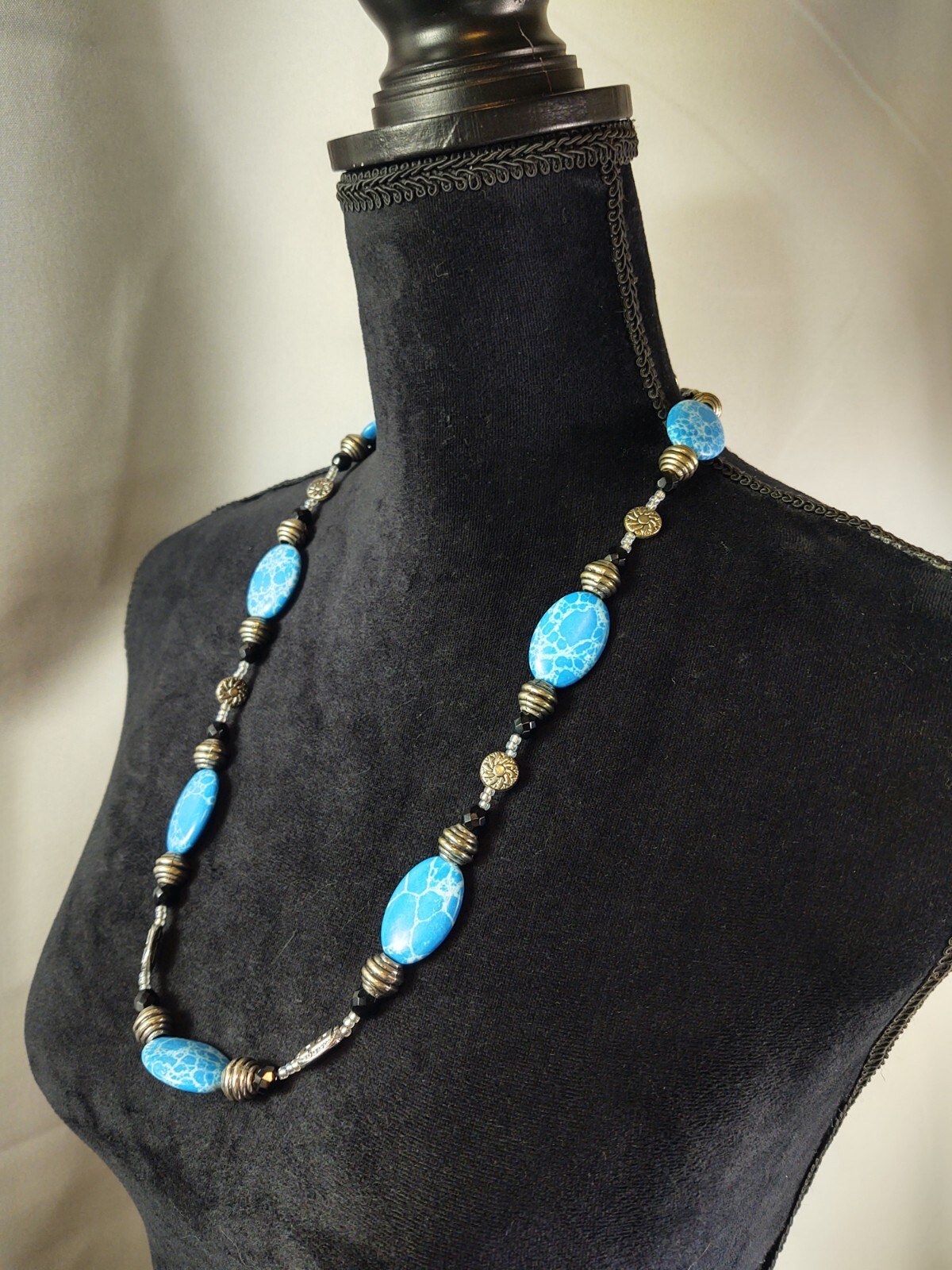 Vtg Beaded Necklace Toggle Closure Blue Black Silver Tone Beads Costume Jewelry