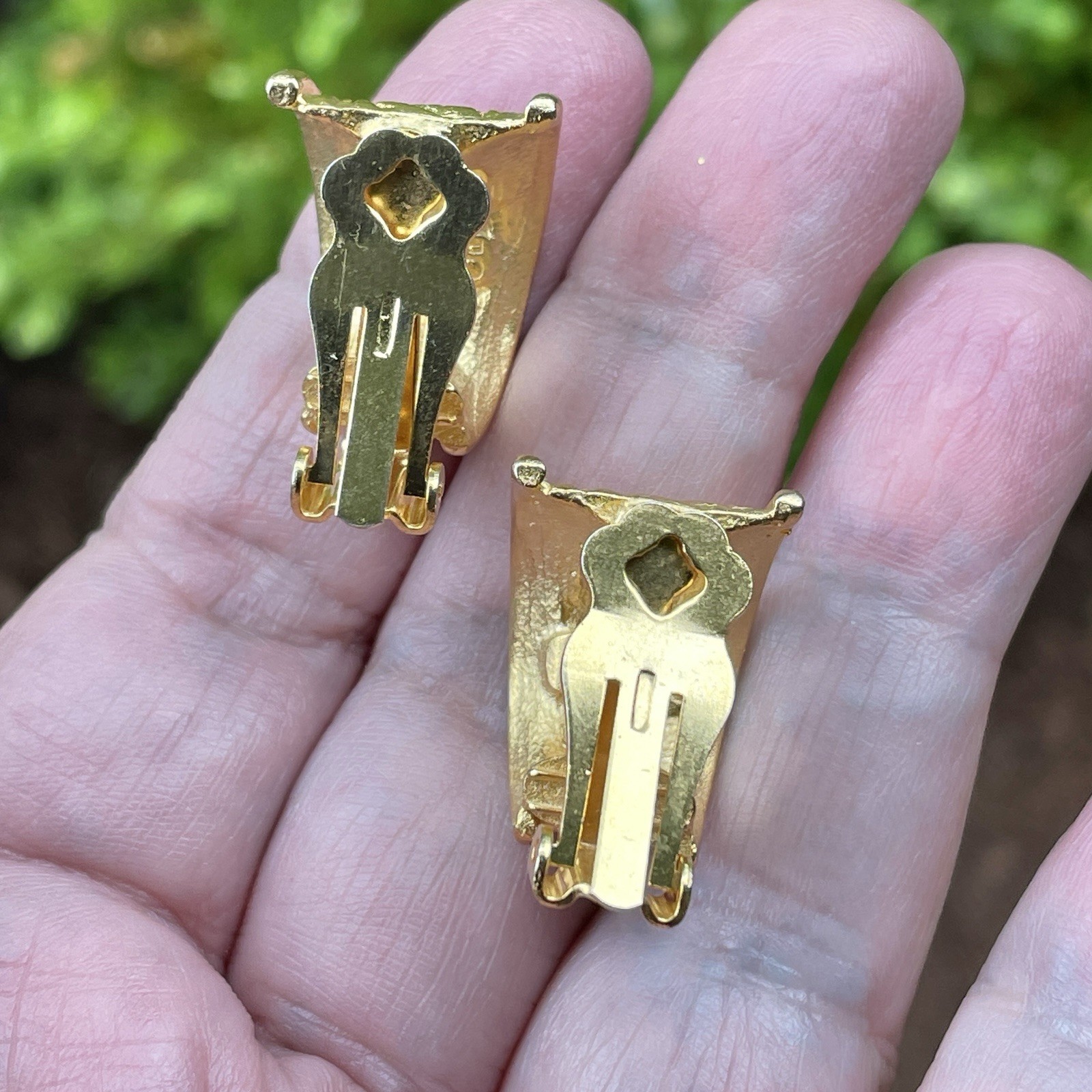 Vintage Orena Paris French Designer Runway Mogul Gold Tone Clip On Earrings