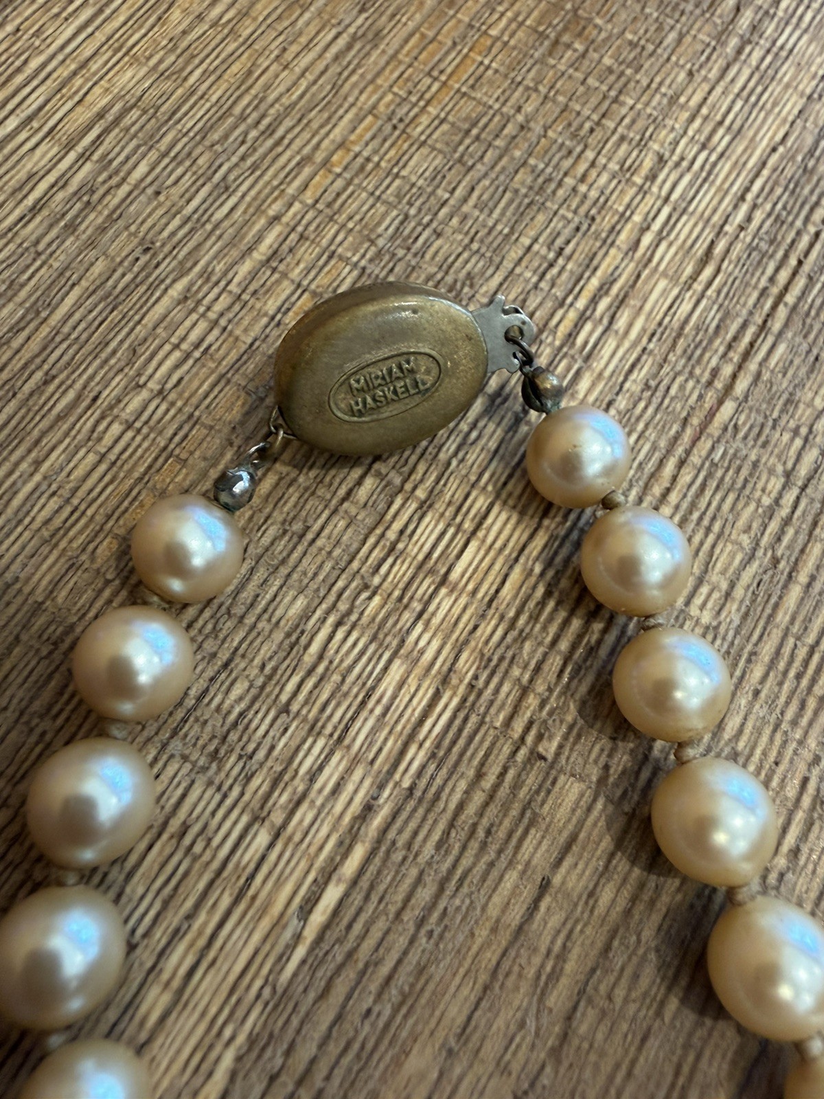 Vintage Ladies Miriam Haskell Signed Necklace – 15″