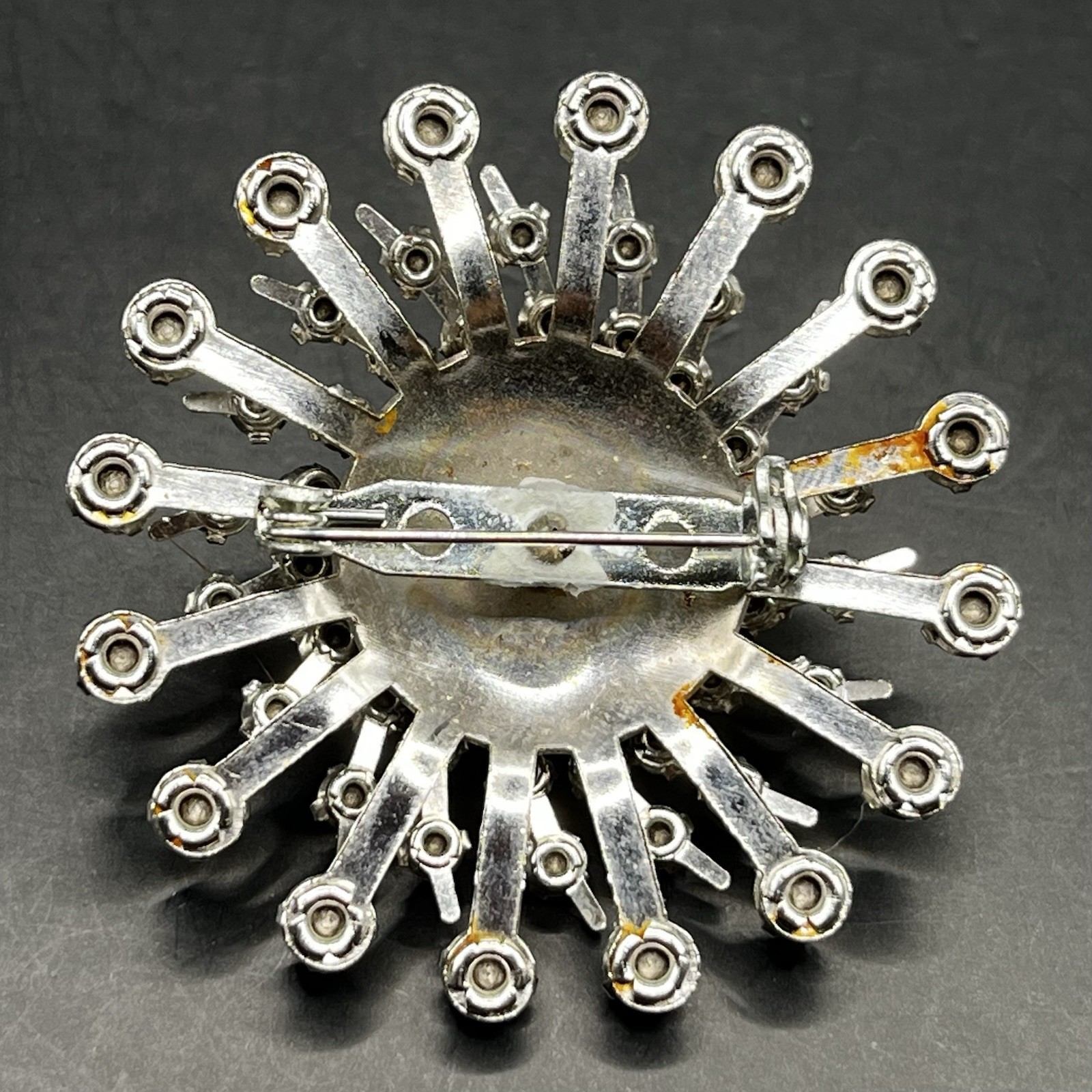 Vtg 2 Pc Brooch Lot: Clear Rhinestone Flower Red Starburst Snowflake *See Notes