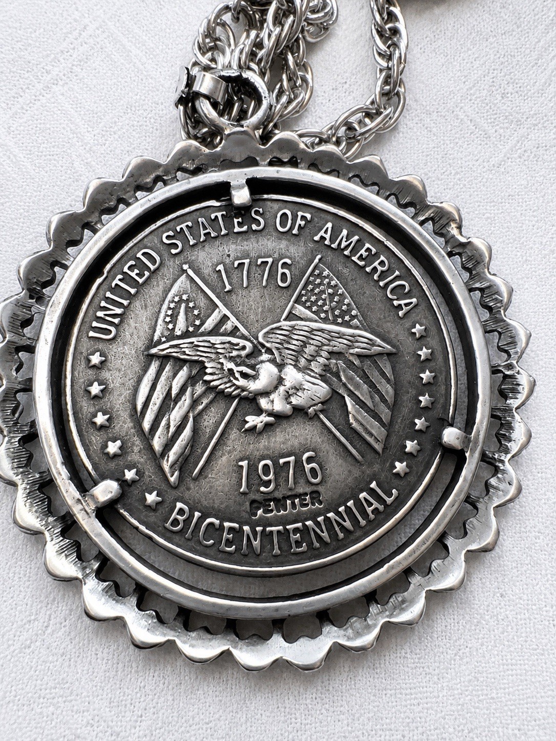 Vintage 1976 USA Bicentennial Spirit of ’76 Pendant Necklace Original Chain 42g