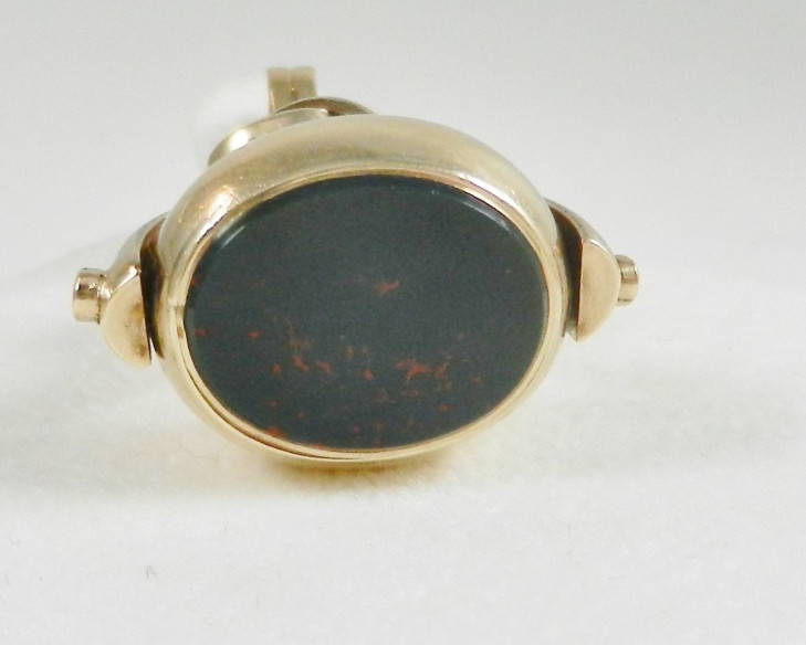 Vintage British 10K Yellw Gold Bloodstone Sardonyx Spinner Pendant Fob Love Knot