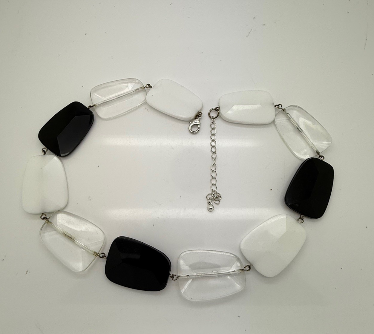 Vintage faceted polished resin multicolor statement necklace choker O8