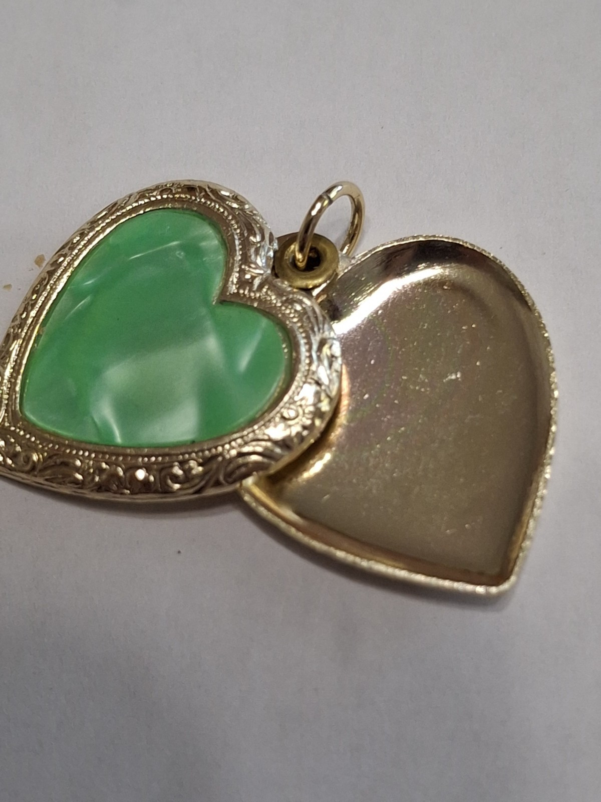 6 Vintage Goldtone 1″ Asst Heart Lockets Charm Pendant Enameled Exoxal Aluminum