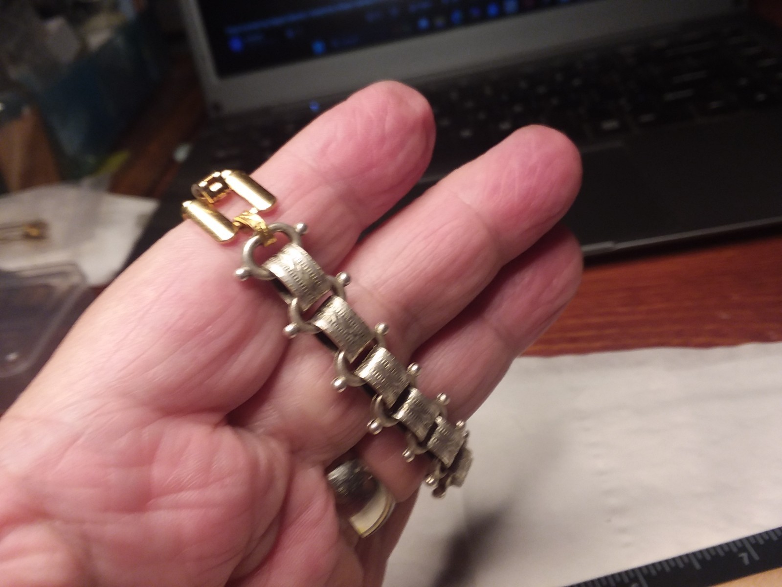 7.25″ Pewter Tone Victorian Revival Bookchain Bracelet 03-01-2026