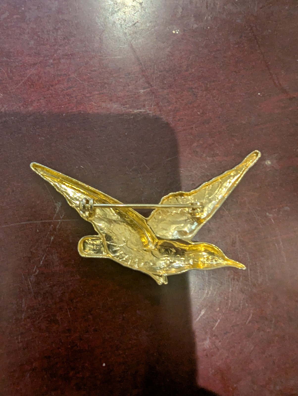 Vintage Gold Tone Flying Seagull Bird Brooch Pin Detailed Feathers Figural