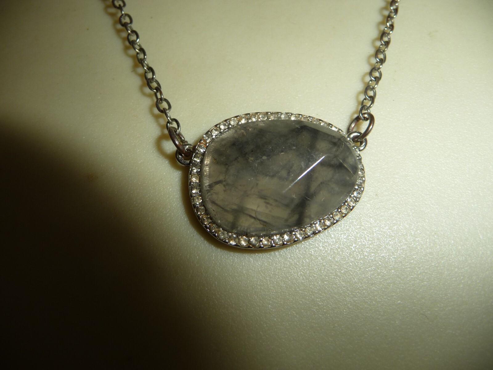 ” C ” PENDANT GRAY STONE RHINESTONE BORDER SILVER TONE CHAIN NECKLACE #17/12K