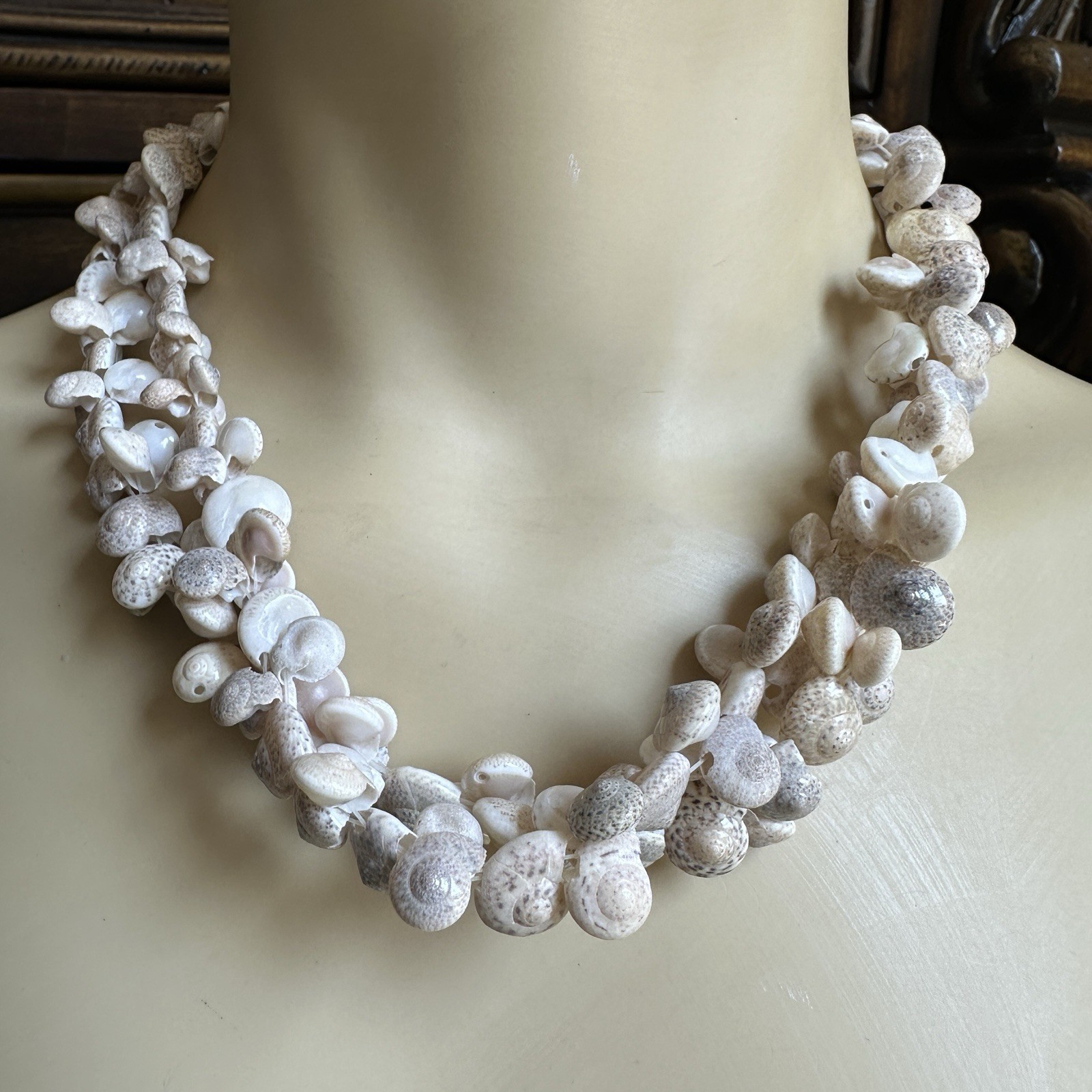 VTG Artisan Seashell Beaded Necklace 32 Inch Nautical Earthy Tropical Boho