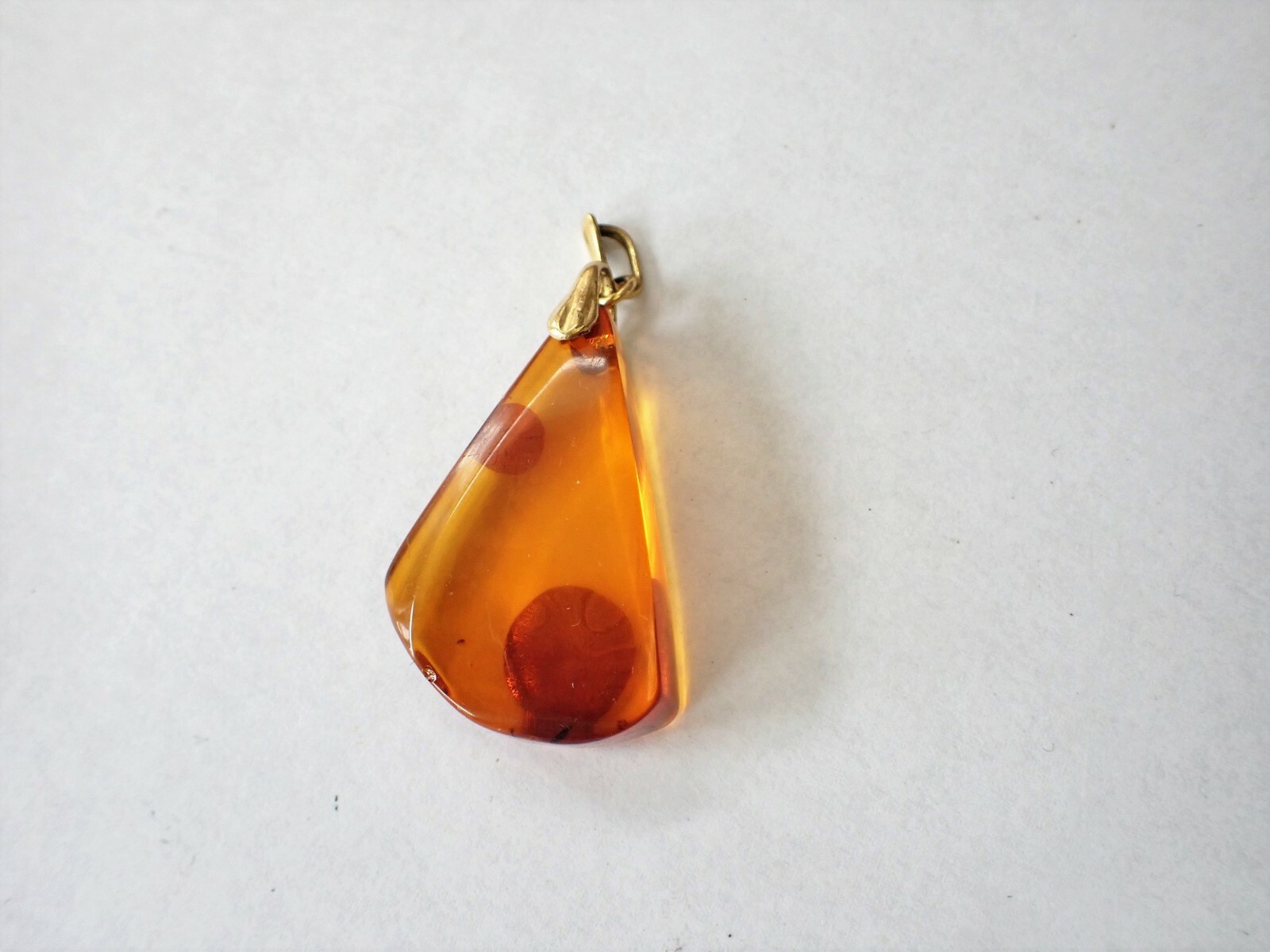 Vintage Modernist Natural Baltic Honey Amber Pendant Clear In Yellow Gold Fill