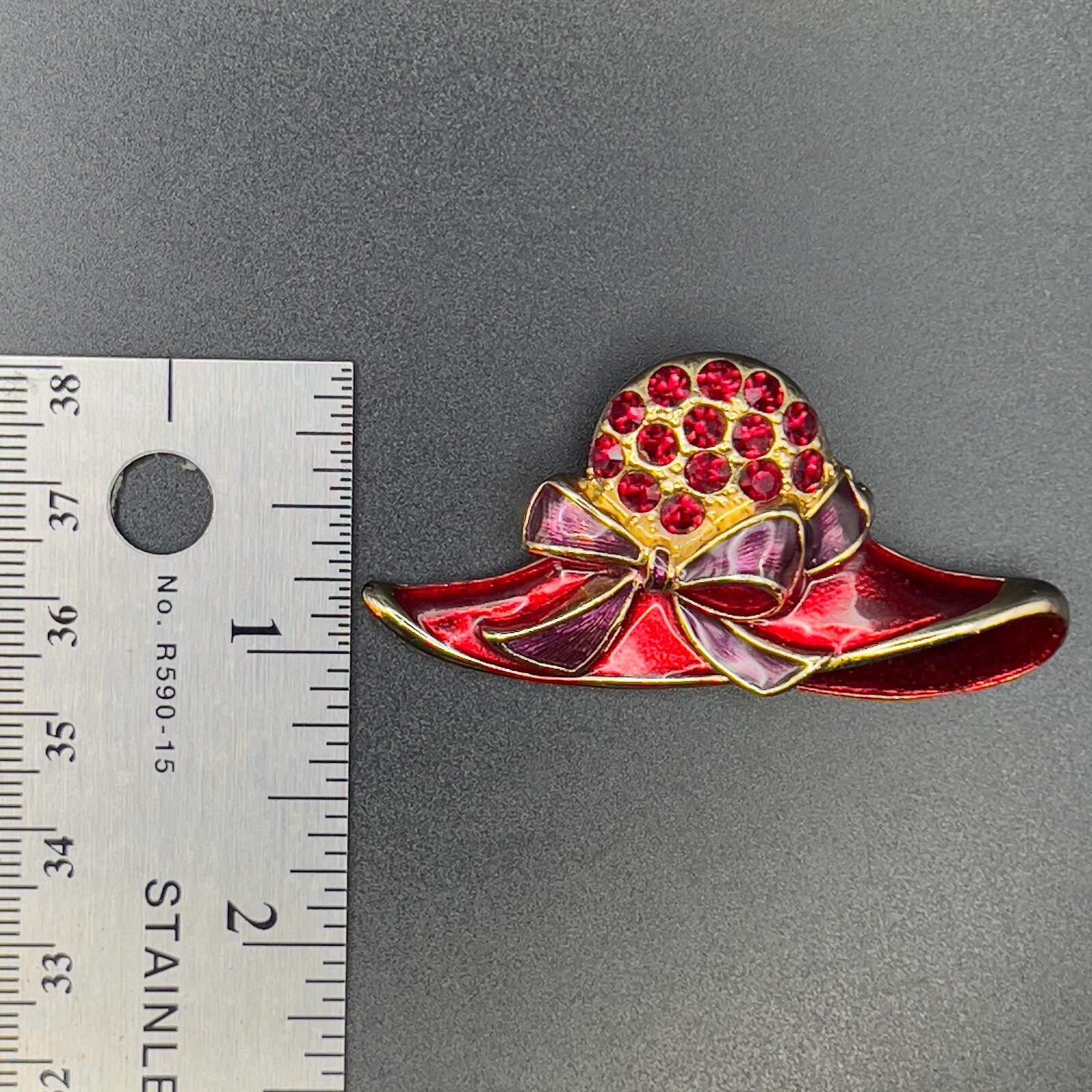 Vintage Red Hat Enamel Gold-Toned & Red Rhinestones Brooch Pin