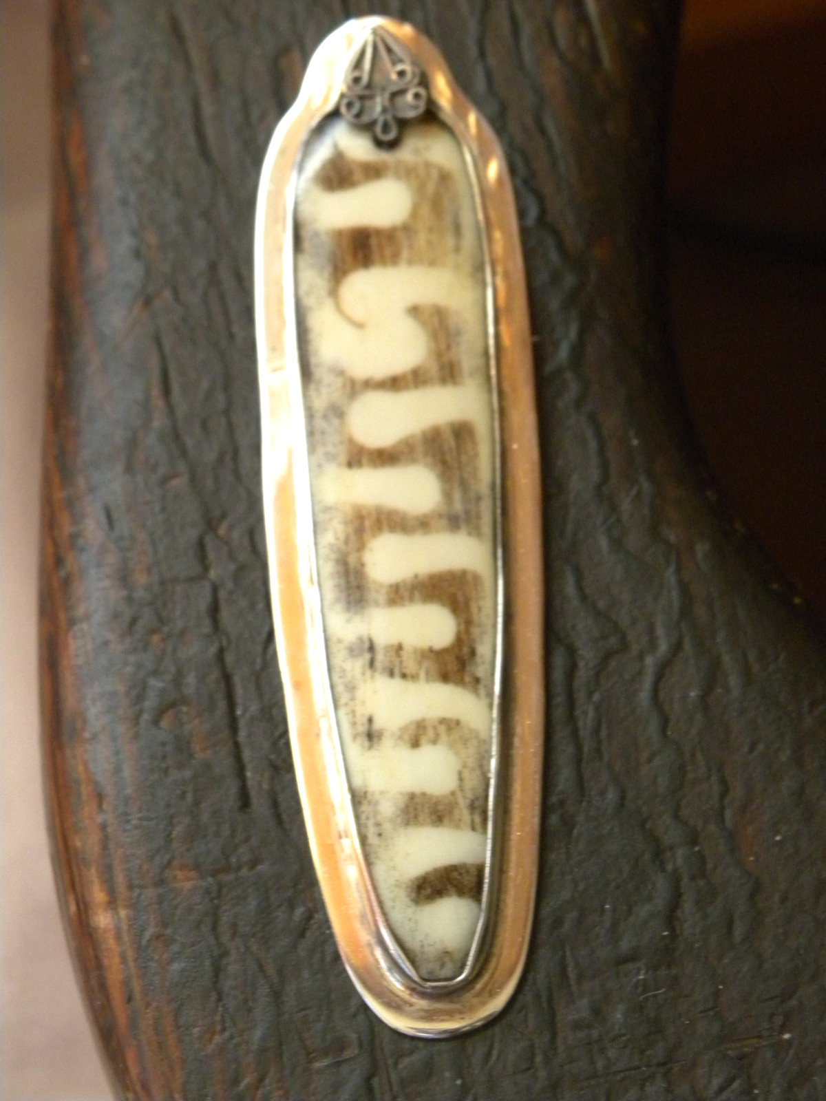 AMY KAHN RUSSELL STERLING SILVER ELONGATED PENDANT BROOCH PIN 3-3/4″