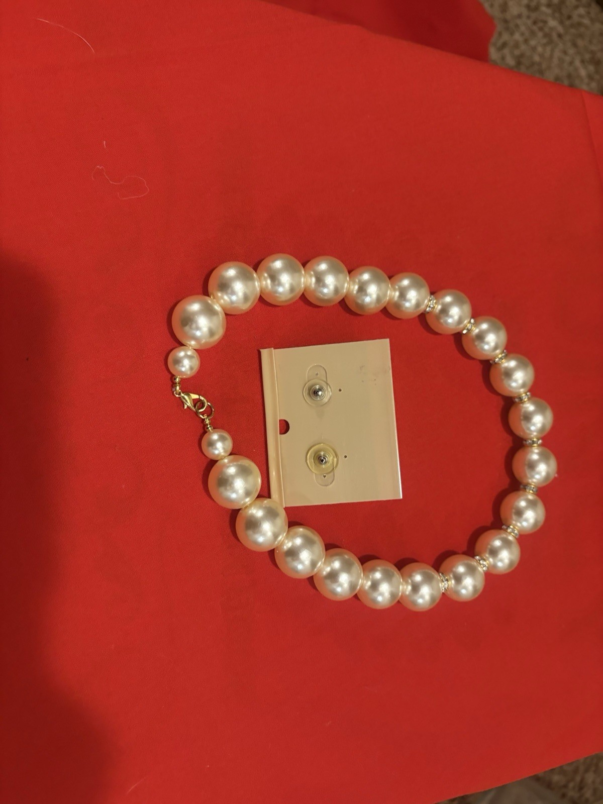 Vintage Women’s Pearl And Rhinestone Necklace And Earrings Set