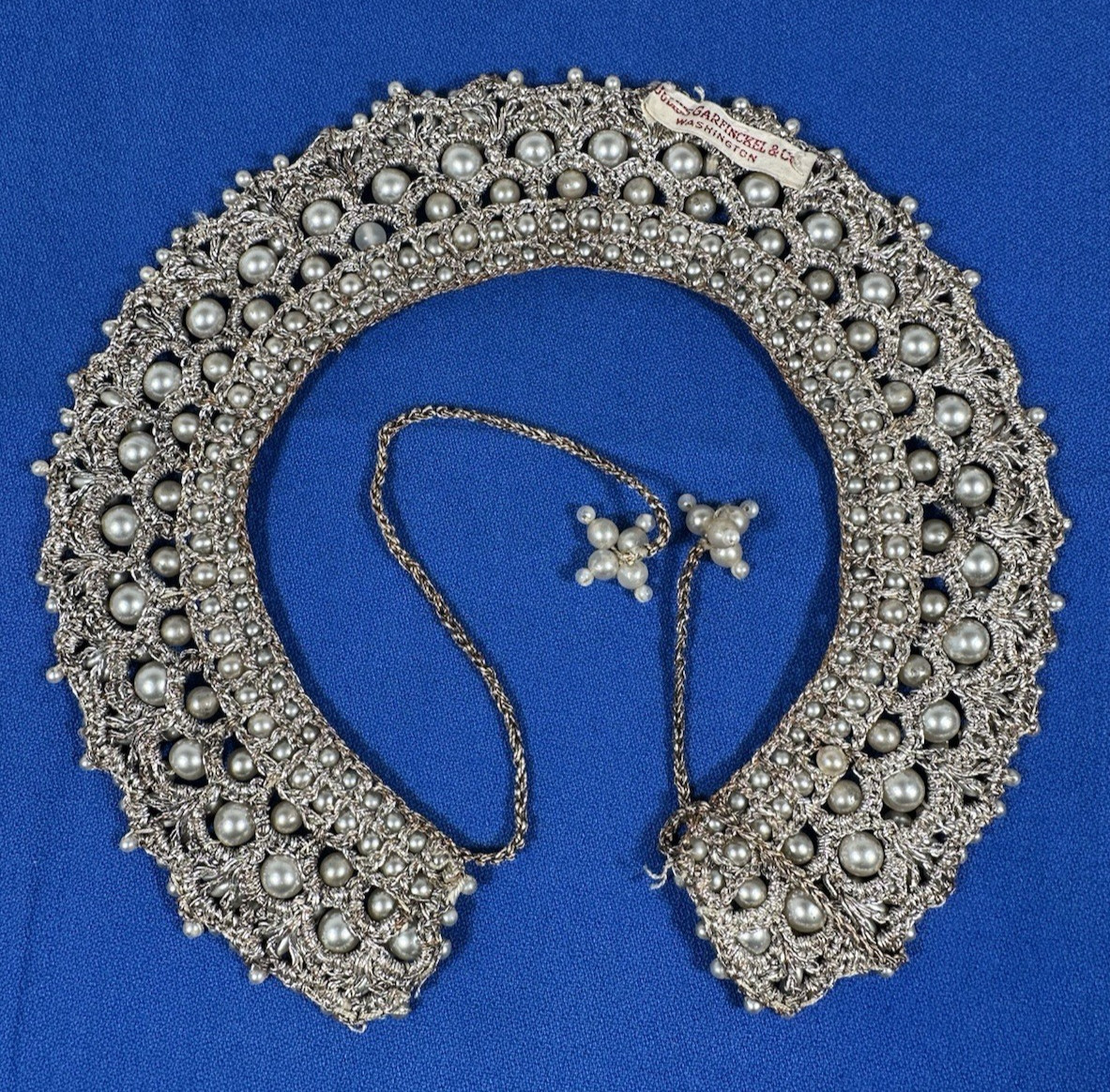 🩶 faux PEARL COLLAR BIB Vintage 1950’s GARFINKLES necklace W/STORE LABEL