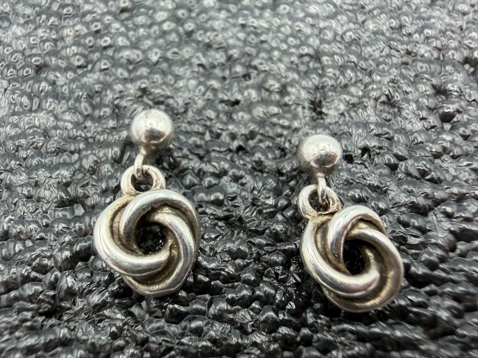 2.52g Vintage Sterling Silver 925 Knot Loop Dangle Drop Earrings Classic M