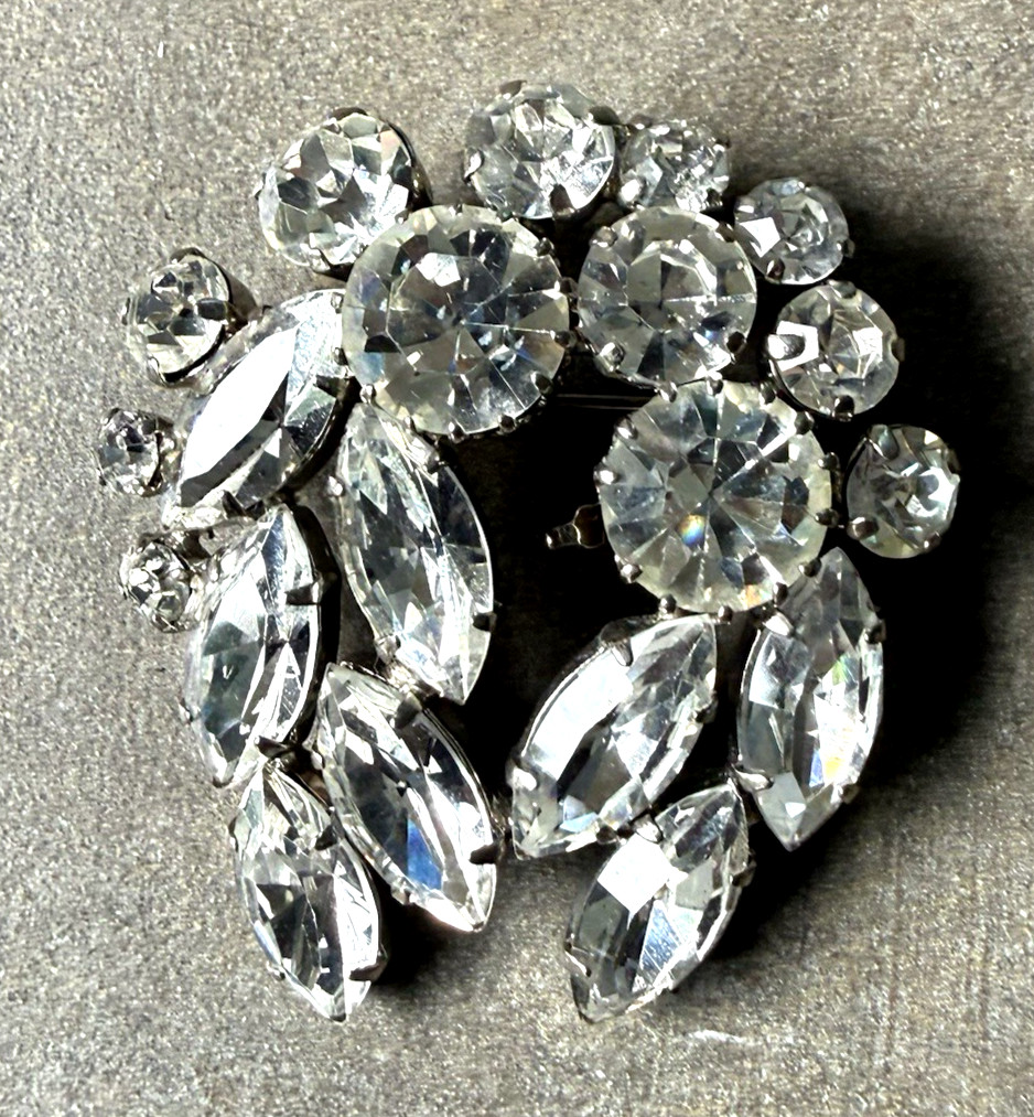 vintage Austria clear rhinestone brooch pin silver tone faceted crystals prongs