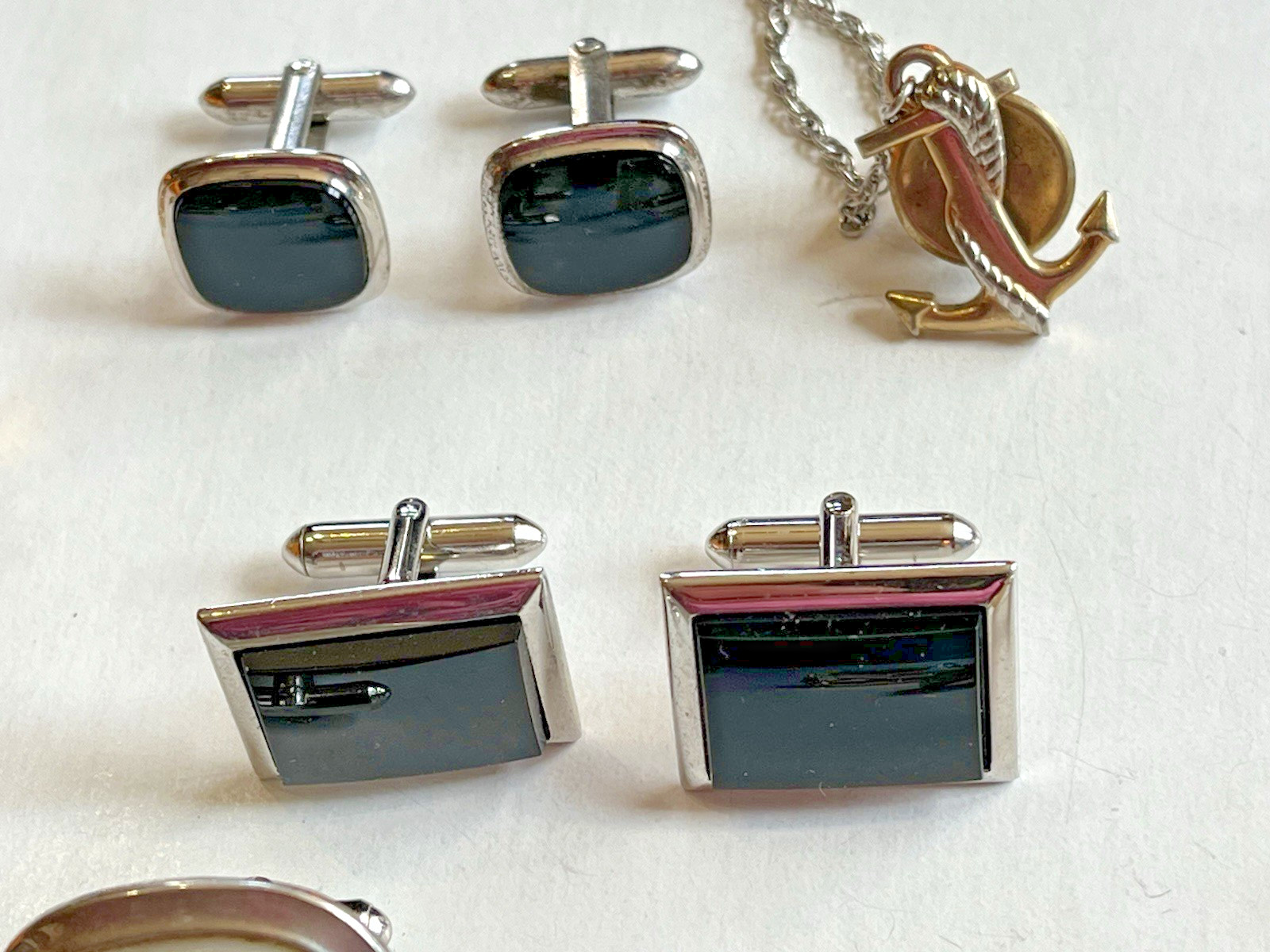 Vintage Lot Men’s Jewelry Cuff Links Tie Tacks Clips Ring Jade Tiger Eye Pistols