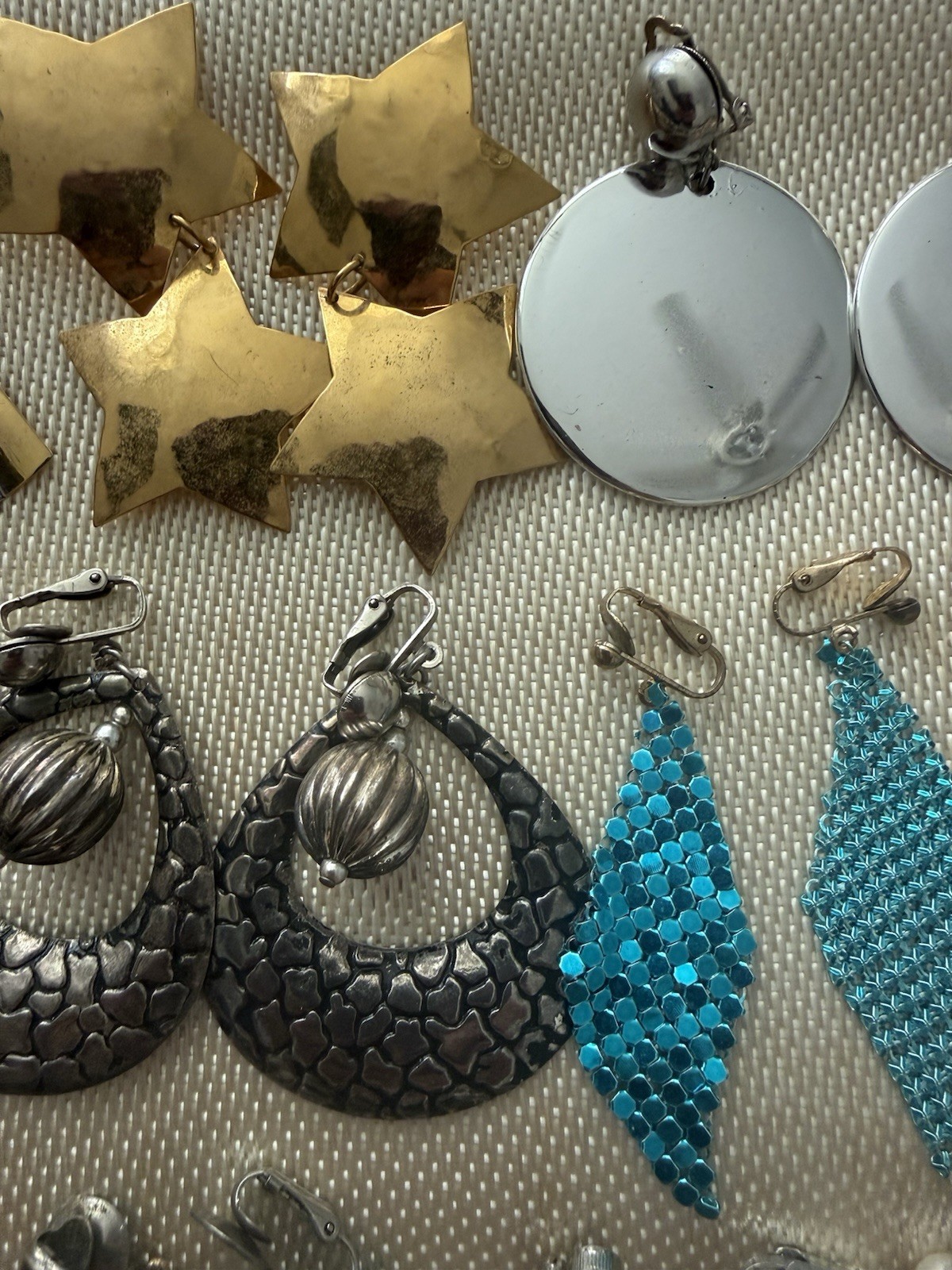 Vintage To Now Lot Of 26 PRs Clip On Earrings Lightweight Dangle Multiple Colors