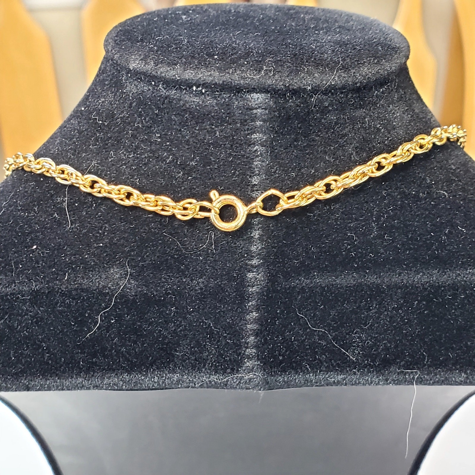 Gold Tone Chain Necklace Spring Ring Closure 22″ Vtg