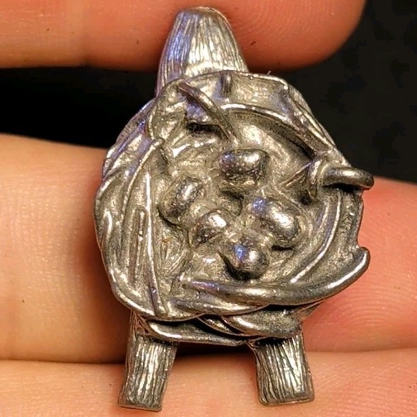 Vintage Pewter Brooch Pin Bird’s Nest Eggs Branch Signed Clift Metal Jewelry