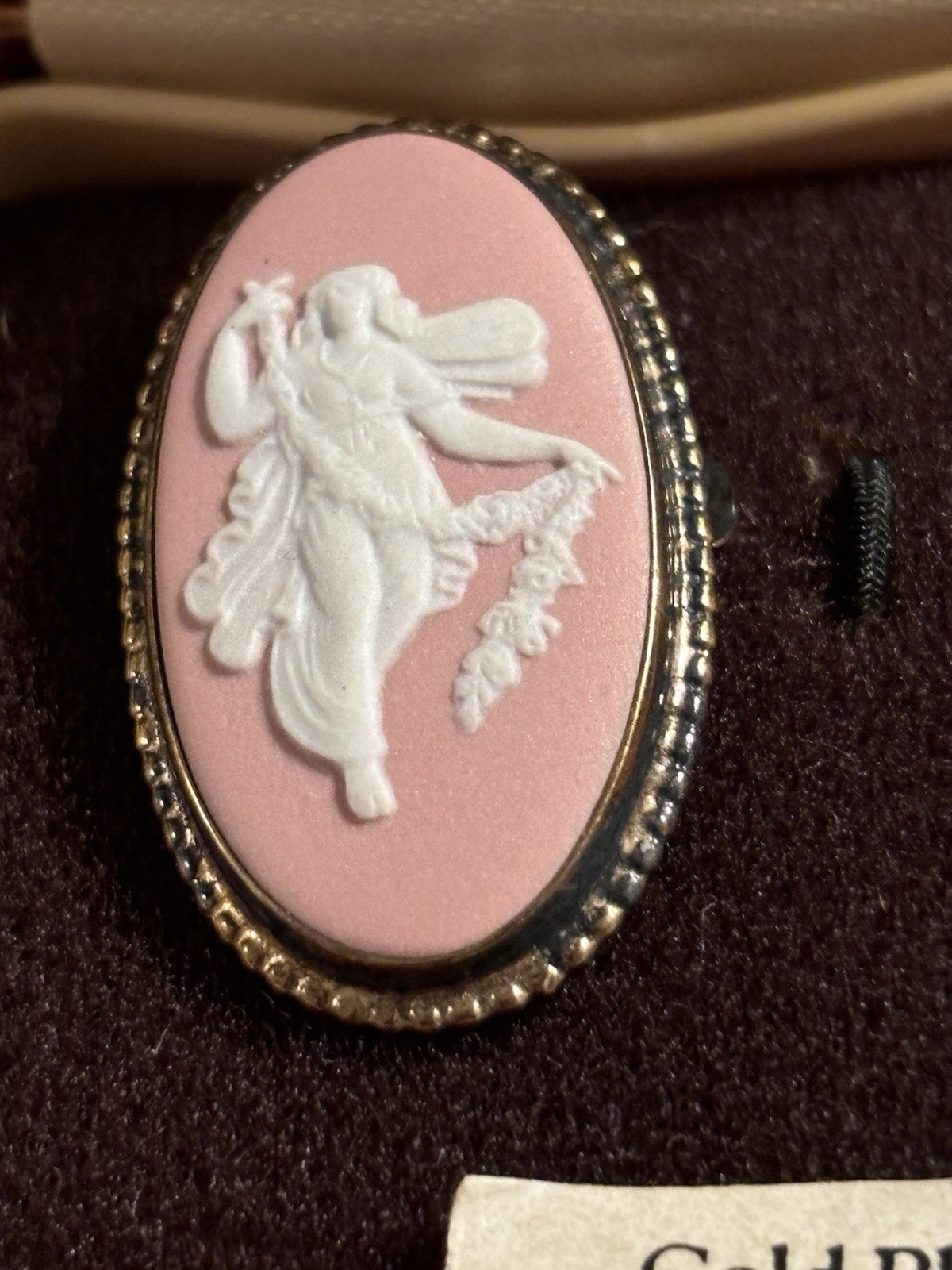 Sterling Wedgwood Pink Cameo Brooch Made In England Woman ORIGINAL BOX Lapel