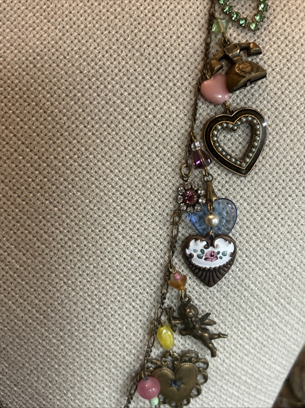 50. GLASS WORKS STUDIO Brass Multi Color Glass Heart Enamel Flower Necklace 33″