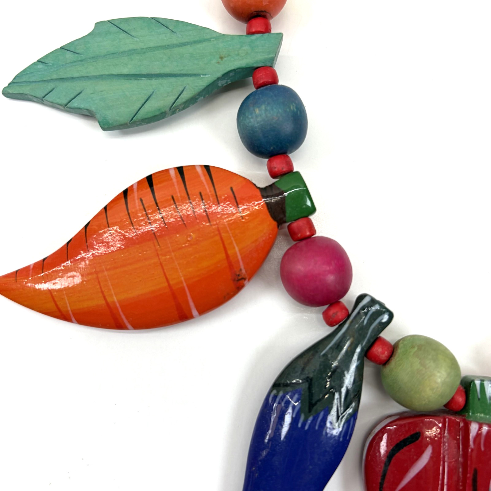 VTG 1980s Wood Vegetable Necklace Garden Farm Boho Folk Art Whimsy Cottagecore