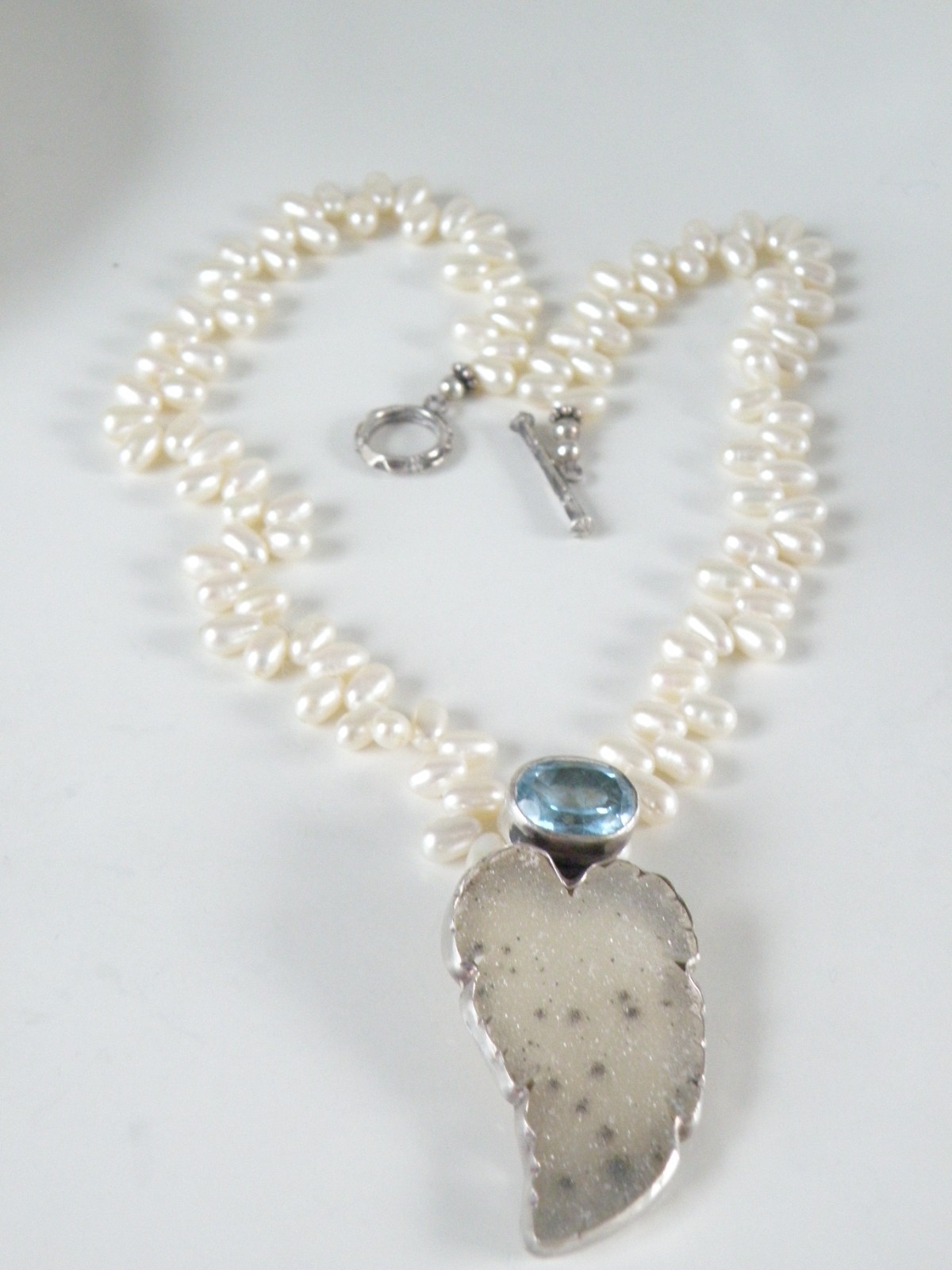 Amy Kahn Russell Sterling Silver 925 Blue Topaz Large Pearl Necklace 17″