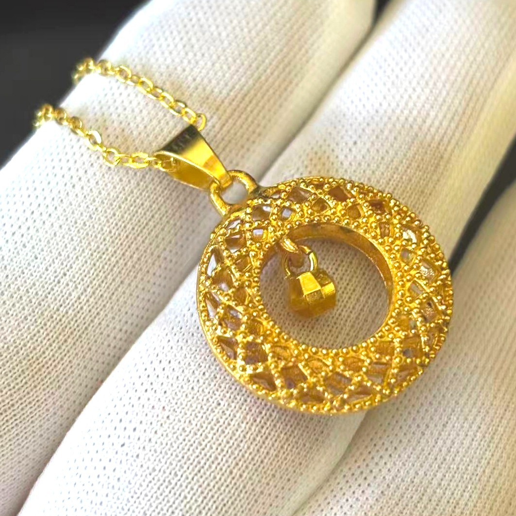 VTG Hollowed-out Pendant Necklace Gold-plated (NOT SURE) marked ‘999’, 19 inch