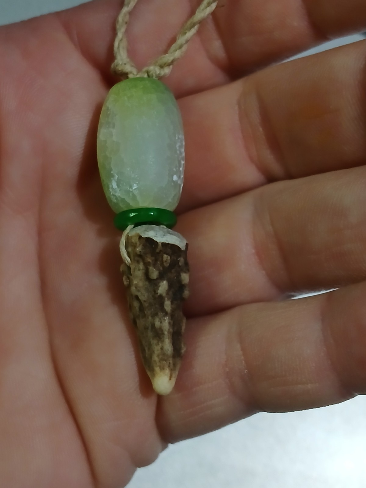 “Dragon Tooth – Dragon Egg” Necklace Hemp Cord Deer Tine, Agate Stone