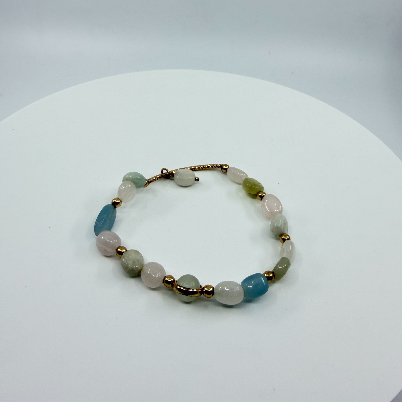 Vintage Pastel Quartz Faux Jade Beaded Bracelet Gold Tone Multi Color Gemstone