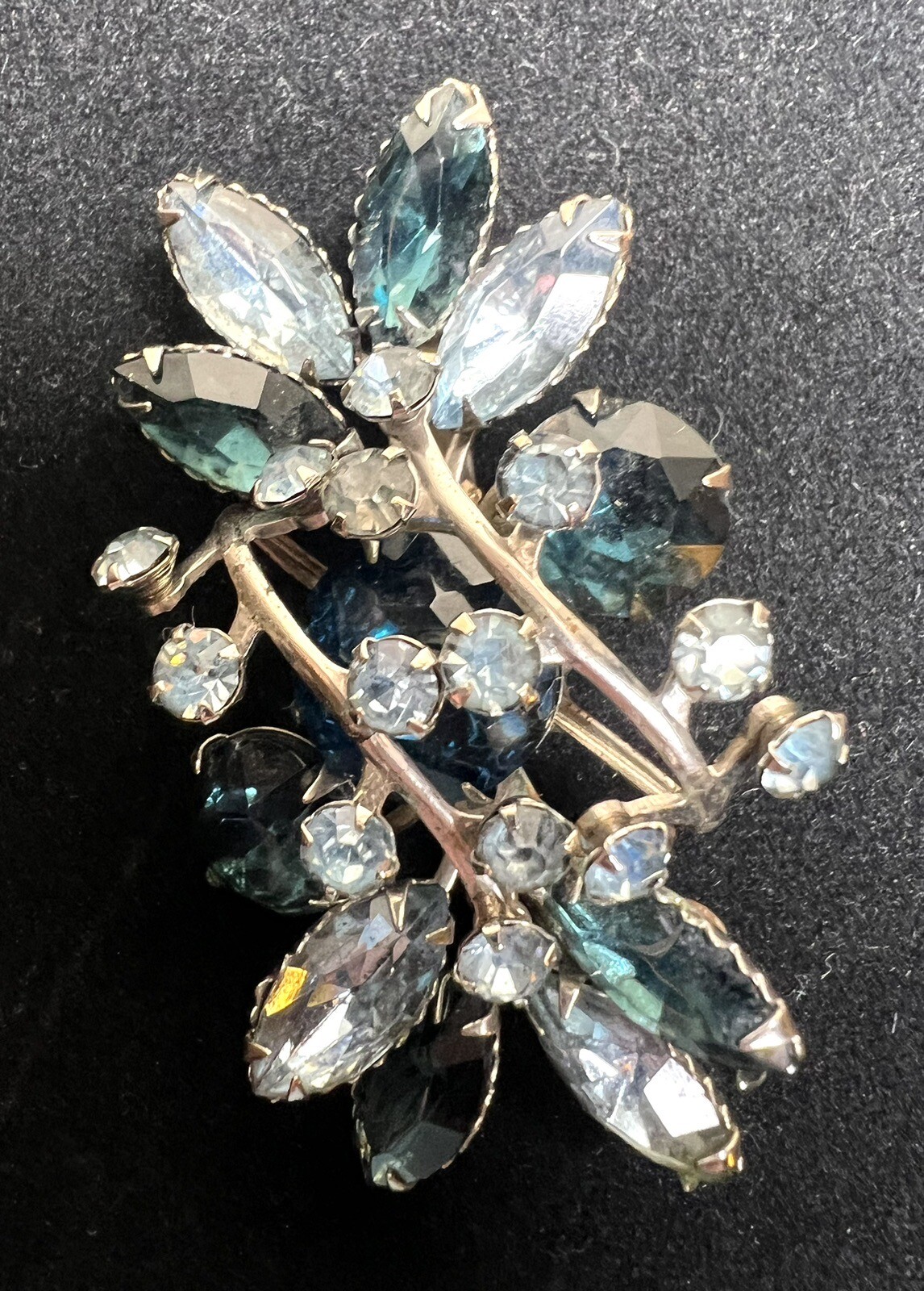 VTG Blue Tones Floral Design Rhinestone Brooch Silver Toned Metal 2.5” Rare