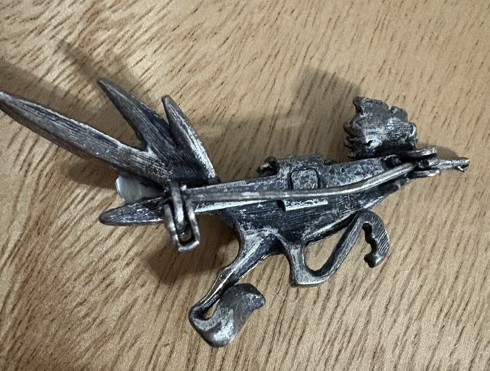 Vintage Unsigned Pewter Roadrunner Brooch Pin Turquoise Eye Textured Golf Ball