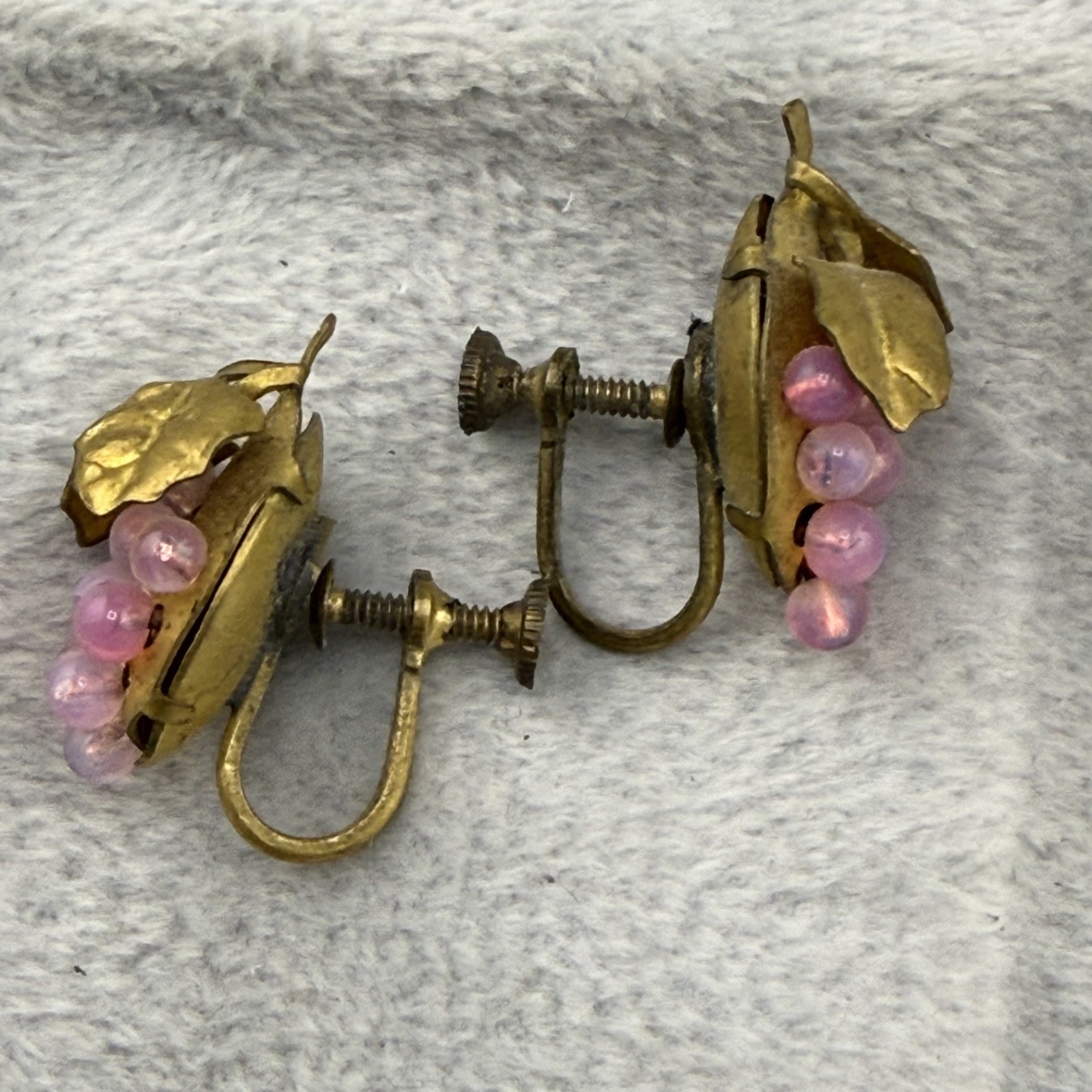 Vintage Grapes Earrings Screw Back Pink Purple Gold Tone NICE