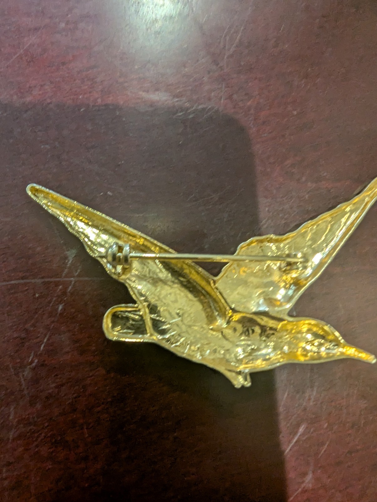 Vintage Gold Tone Flying Seagull Bird Brooch Pin Detailed Feathers Figural