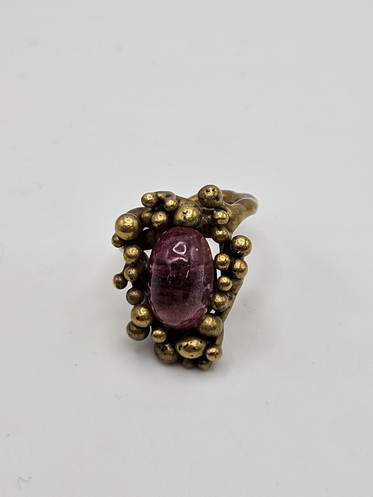 Vintage Modernist Brutalist Brass Red/ Pink Gemstone Cabochon Ring Size 5.5
