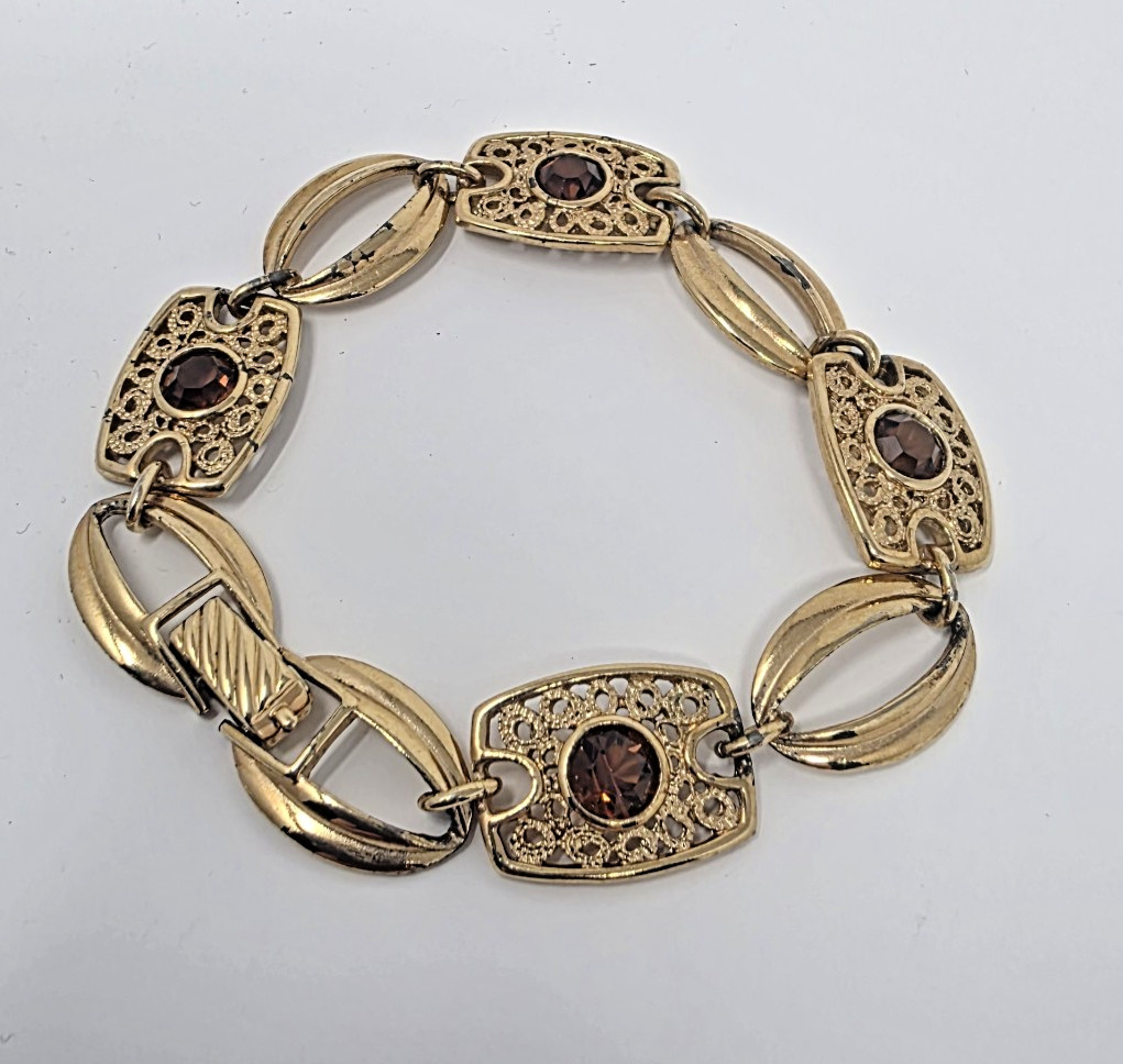 Vintage Sarah Coventry Jewelry Lot 3 Gold‑Tone Brooch/Pin, Bracelet Ring Signee