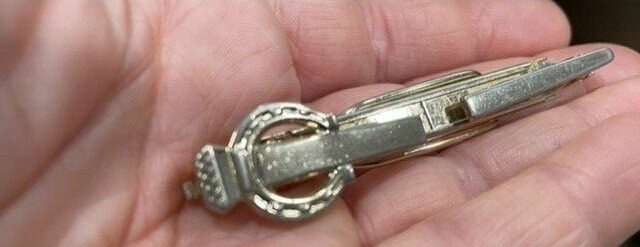 Hadley Nail & Horse Shoe Tie Clip Bar Gold Tone B4