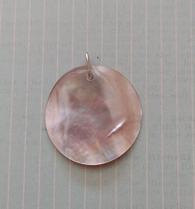 Vintage pendant natural sea shell mother of pearl round sterling silver