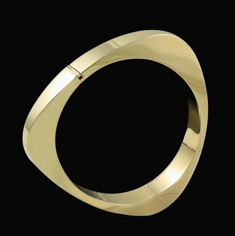 MOLTKE Jewelry – Denmark. 14k Gold Hindged Bangle.