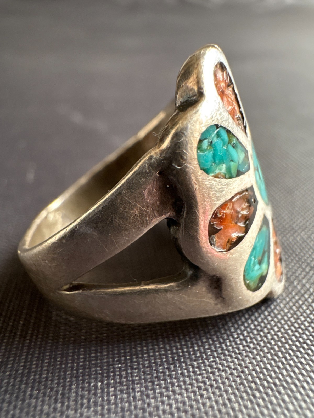 Vintage Silver Native American Turquoise & Coral Chip Inlay Ring Size 6.5 US