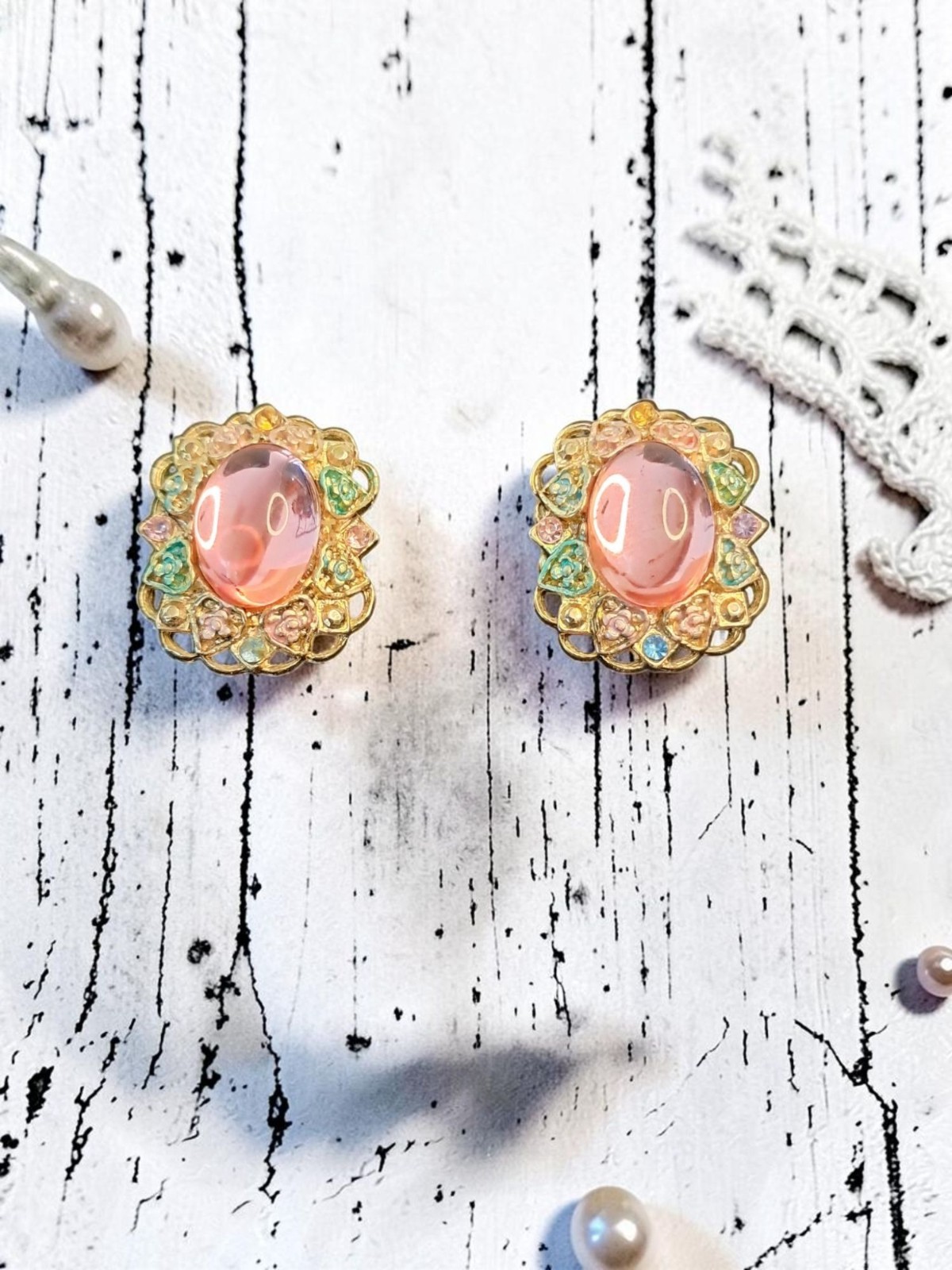 Vintage 1980s-1990s Two Sisters Signed Pink Jelly Cabochon Heart Jewelry Earrin
