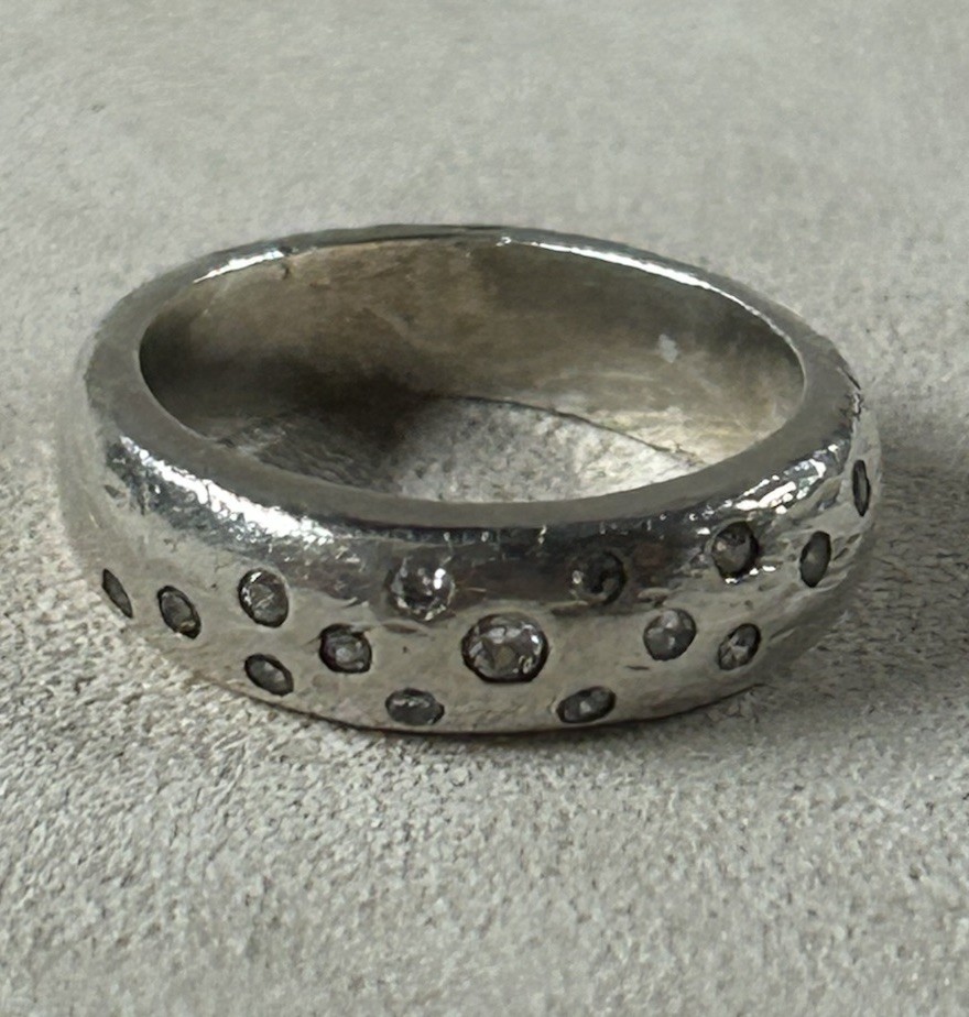 VTG Sterling Silver Cz Hammered Ring Band 4.25”