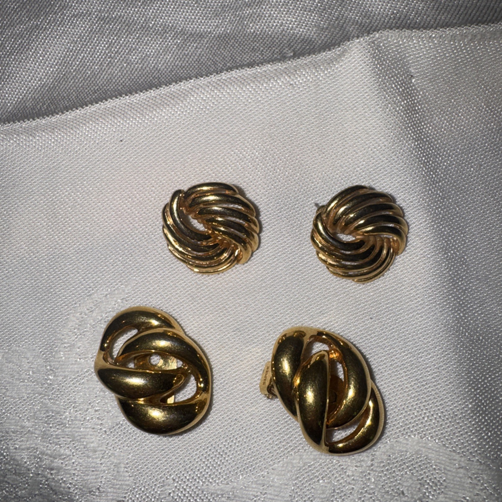 Vtg Napier Gold-Tone 1 pair Knot Clip on and 1 pair Screw-Back Earrings signed